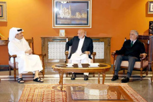 رایزنی کرزی و عبدالله با وزیر خارجه‌ قطر 