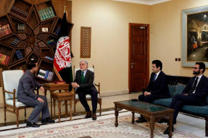 دیدار رییس اجراییه حکومت با سفیر چین در کابل