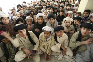 بازداشت مسوول جلب و جذب طالبان برای آموزش انتحاری