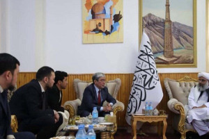   والی هرات و سفیر قزاقستان گفتگو کردند 
