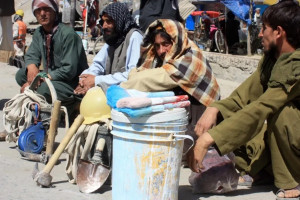 قطر ۱۳۰۰ فرصت کاری دیگر به کارگران افغانستان اختصاص داد