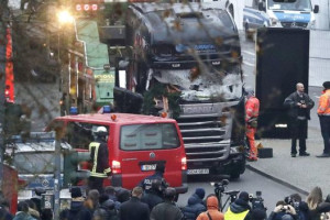 تروریستان در حمله کامیون به مردم؛ در شهر برلین دست دارند