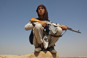 طالبان از اطفال  به عنوان نیروی انسانی کار میگیرند