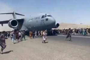 تلاش‌ها برای بازگشایی میدان هوایی کابل