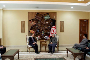 دیدار عبدالله با سفرای بریتانیا و امریکا در کابل