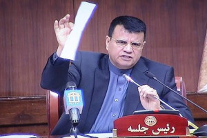 تهدید نائب‌زاده از سوی صالح، توجیه قانونی ندارد