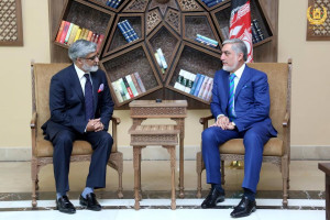 پاکستان برای بهبود روابط با کابل تلاش میکند
