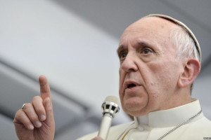 پاپ: هیتلر جدید ظهور کرد