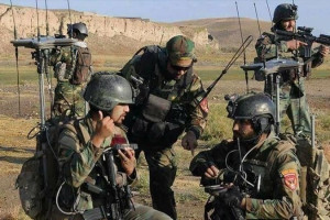 نظامیان آموزش دیده افغان برای پیوستن به داعش نام‌نویسی می‌کنند