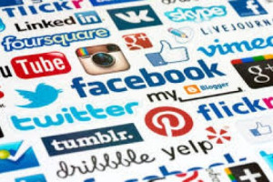 شبکه‌های اجتماعی سانسور نه؛ قانونی شود