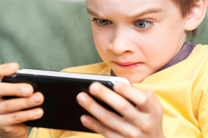 دستگاه های الکترونیکی در کودکان اختلال های عاطفی و اجتماعی بهمراه دارد