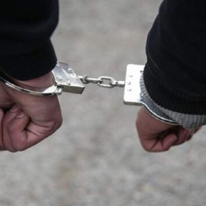 بازداشت-پنج-افغان-با-۲۹۰-بسته-مواد-مخدر-در-ایران