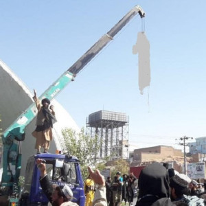 اجساد-چهار-آدم‌ربا-در-شهر-هرات-به-دار-آویخته-شدند