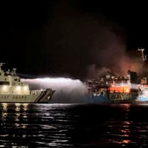 کشتی-حامل-۱۲۰-مسافر-و-خدمه-در-فیلیپین-آتش-گرفت