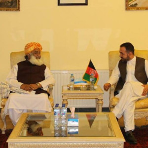 دیدار-سفیر-افغانستان-با-پدر-معنوی-طالبان-در-پاکستان