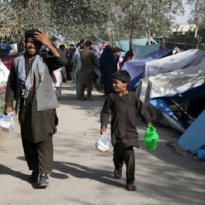 سازمان-ملل-تن-مواد-امدادی-برای-بیجاشدگان-در-افغانستان-کمک-کرد