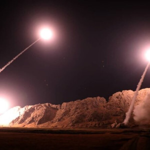 حمله-موشکی-ایران-به-پایگاهای-نظامی-امریکا-در-عراق