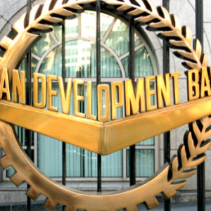 بانک-توسعه-آسیایی،-سالانه-۲۲۳-میلیون-دالر-به-افغانستان-کمک-می-کند