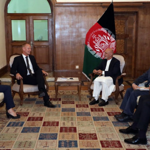 ملاقات-رییس-جمهور-غنی-با-سفیر-دنمارک-برای-افغانستان