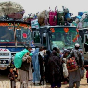 ده‌هزار-پناهجوی-افغان؛-در-دو-روز-پاکستان-را-ترک-کردند