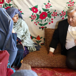 دیدار-دبیر-کل-ملل-متحد-با-شماری-از-بیجا-شدگان-داخلی-در-کابل