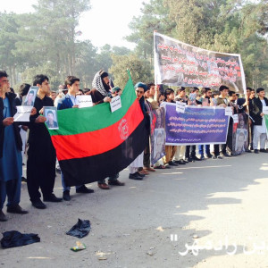 باشندگان-ولایت-غور-در-مقابل-دفتر-والی-هرات،-تظاهرات-کردند