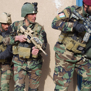 -افسر-و-سرباز-ارتش-از-زندان-طالبان-آزاد-شدند