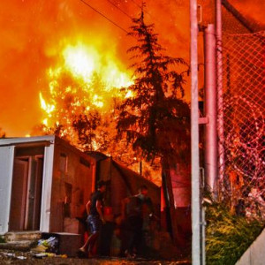 جان-باختن-یک-زن-مهاجر-افغان-در-اثر-آتش-سوزی-در-یونان