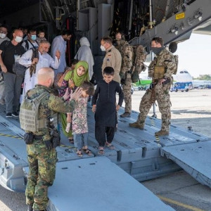 هزاران-کودک-افغان-بدون-پدر-و-مادرشان-به-امریکا-منتقل-شدند
