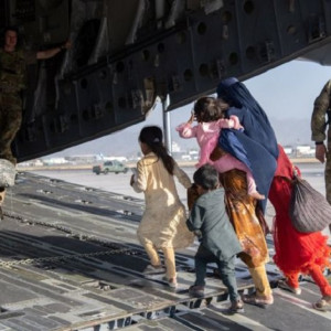 هشدار-امریکا-و-بریتانیا-در-مورد-حمله-بر-میدان-هوایی-کابل