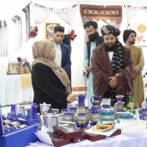 نمایشگاه-سه-روزه-صنایع-دستی-زنان-در-هرات