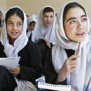 یونیسف-حق-آموزش-دختران-افغان-نباید-ضایع-شود