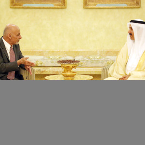 رئیس-جمهورغنی-با-خانواده-دیپلمات-های-کشته-شده-اماراتی-دیدار-کرد