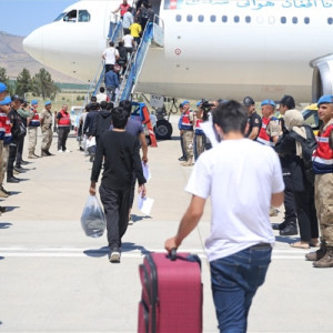 هلال-احمر-ترکیه-برای-مهاجران-بازگشت-کننده-افغان-کار-فراهم-می‌کند