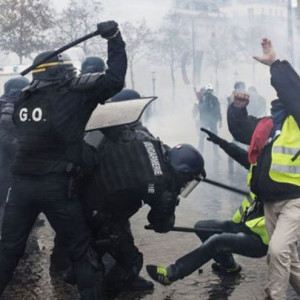بازداشت-نزدیک-به-۵۰۰-معترض-در-فرانسه
