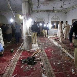 داعش-مسوولیت-حمله-بر-مسجد-شیعیان-در-پاکستان-را-به-عهده-گرفت