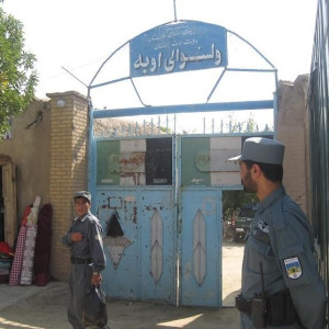 فرمانده-پولیس-ولسوالی-اوبه-هرات-در-انفجار-ماین-در-دفتر-کارش-زخمی-شد