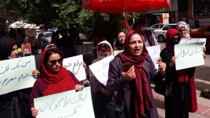 اعتراض-پی‌هم-زنان-کابل-«برقع-حجاب-ما-نیست»