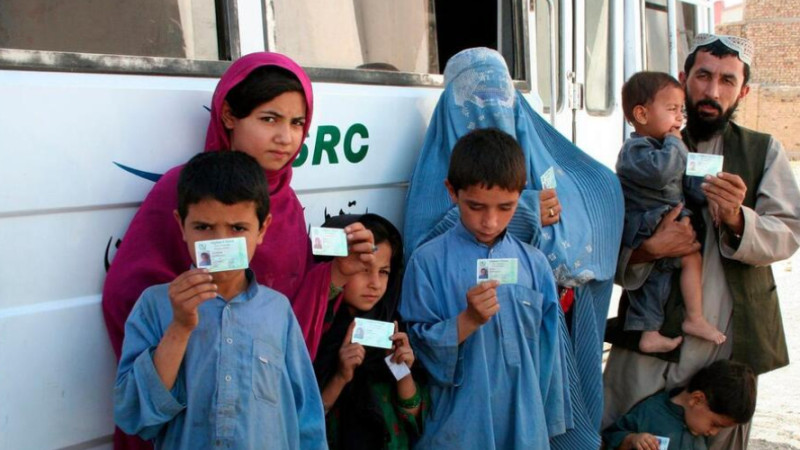 پاکستان؛-بیش-از-یک-میلیون-پناهنده-افغان-کمک-نقدی-دریافت-کردند