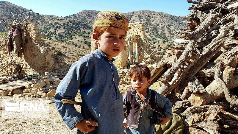 نزدیک-به-هزار-کودک-زلزله‌زده-نیاز-به-کمک-دارند