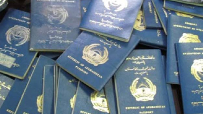 ارسال-۵-هزار-جلد-پاسپورت-به-سفارت-افغانستان-در-ریاض