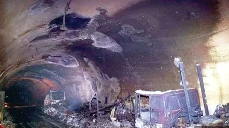 آتش‌سوزی-در-تونل-سالنگ-۳۴-زخمی-برجای-گذاشت