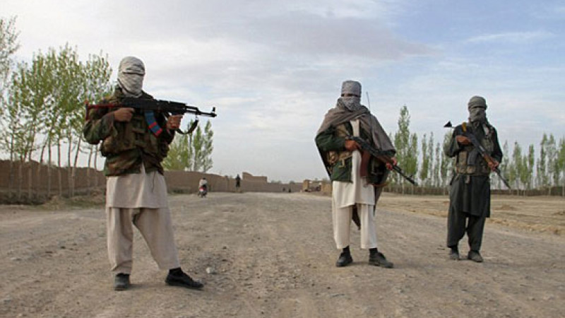 حمله-گروهی-طالبان-به-پایگاه-امنیتی-در-عزنی