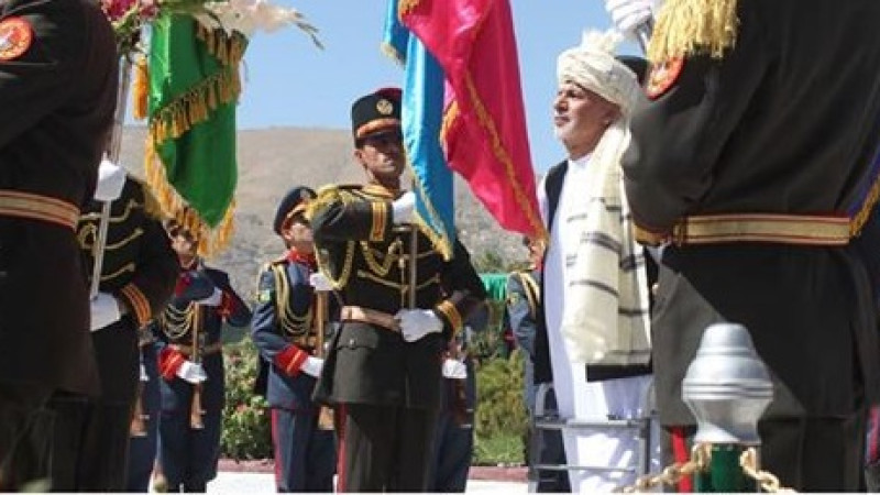 سال-روز-استقلال-افغانستان،-با-نثار-گل-از-سوی-رئیس-جمهور-بر-پای-منار-آزادی-تجلیل-شد