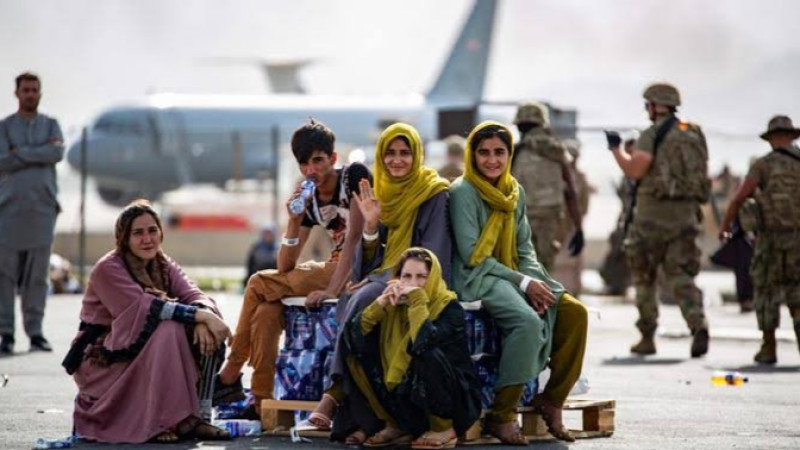 امریکا-مردم-بدون-دعوت‌نامه‌-به-میدان-هوایی-کابل-نروند