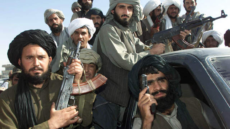 طالبان-در-مسیر-شاهراه-فراه-–-فراهرود-مسافران-را-بازرسی-میکنند