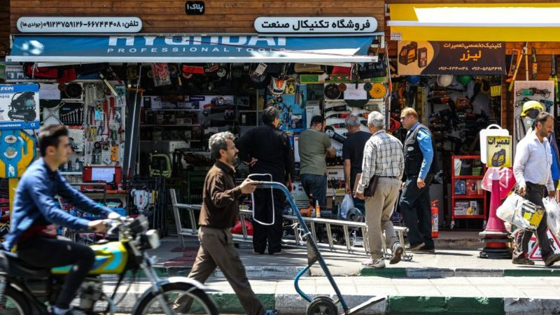 سرمایه‌گذاران-افغان-پول‌های-شان-را-از-ایران-به-ترکیه-انتقال-می‌دهند