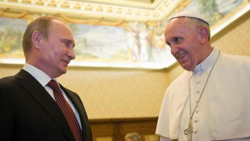 پاپ-برای-پوتین-و-تمامی-ملت-روسیه-دعا-می‌کند