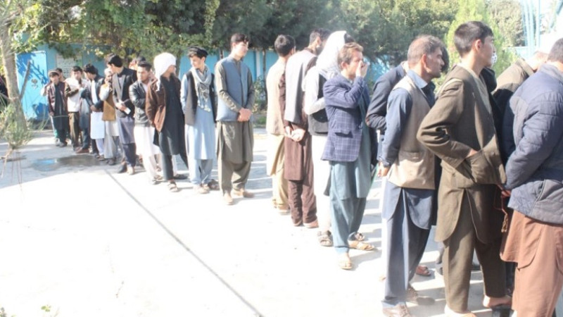 افغان‌ها-در-اوضاع-دشوار-سیاسی-به-پای-صندوق‌های-رأی-رفتند