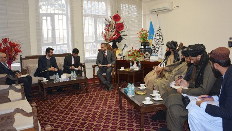 حقانی-با-سفیر-ترکیه-در-کابل-گفتگو-کرد